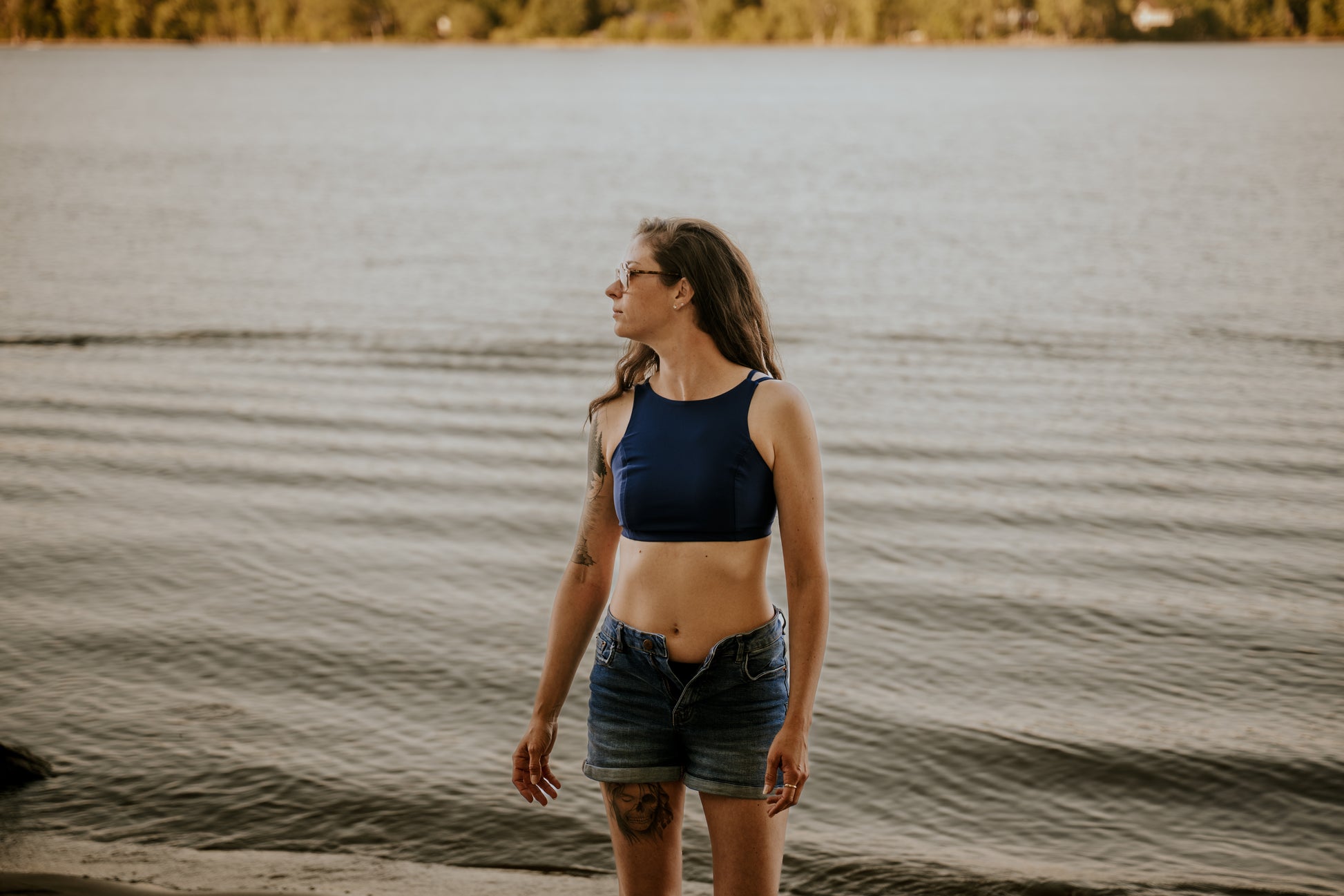 Rose-Collection-swimwear-haut-maillot-Emilie-tissus-ecologique-fait-montreal-femme-courbe-eco-responsable-quebec