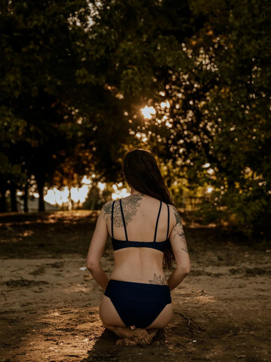 Rosé-Collection-swimwear-haut-maillot-Émilie-tissus-écologique-fait-montreal-local-éthique-eco-responsable-québec