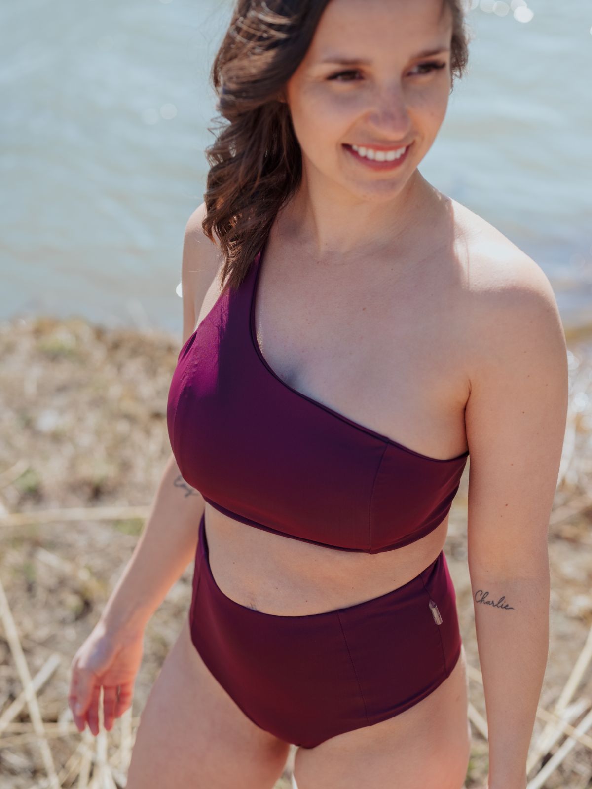 Rosé-Collection-swimwear-maillot-haut-claire-tissus-écologique-fait-montreal-local-éthique-eco-responsable-québec