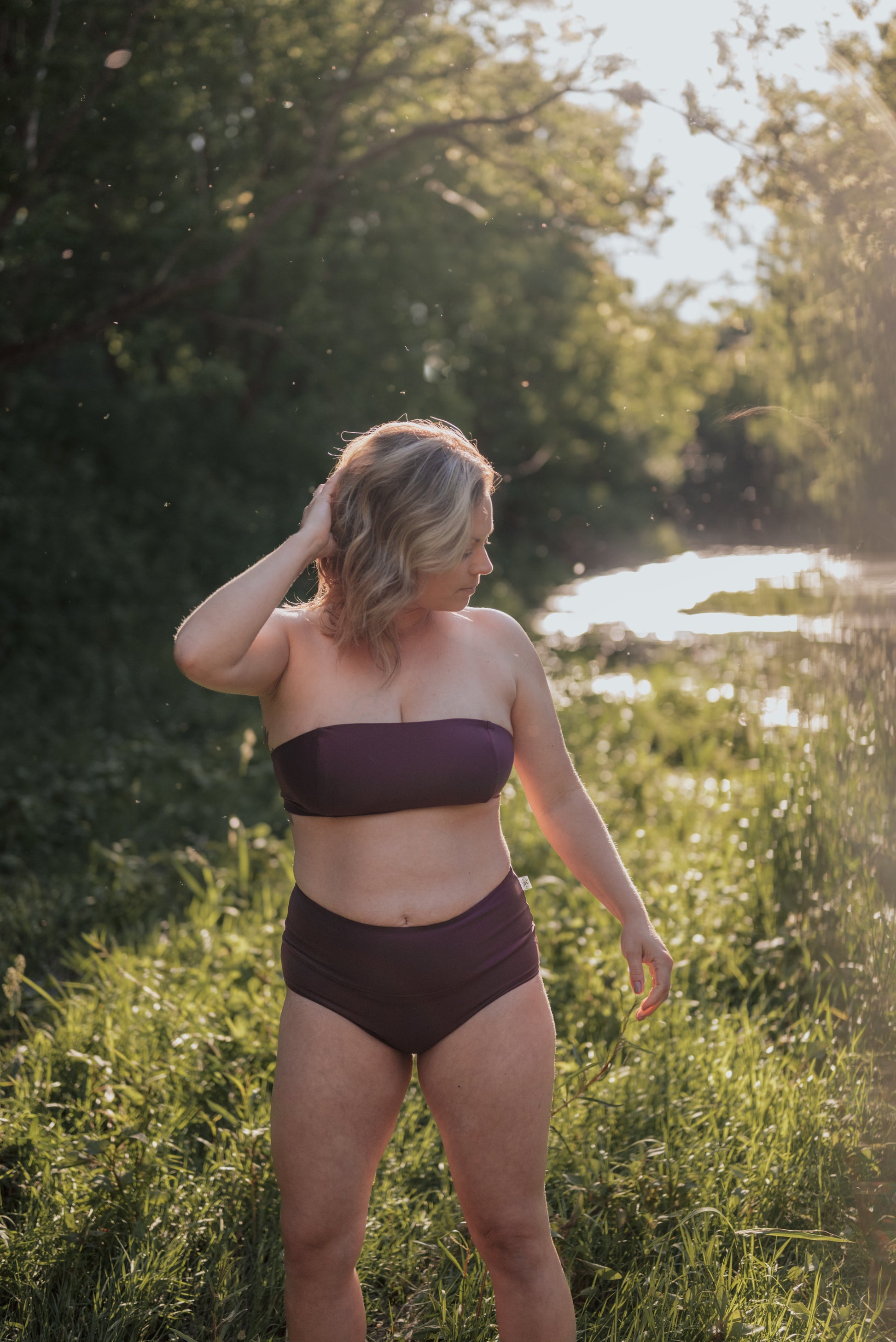 Rose-Collection-swimwear-maillot-haut-claudia-tissus-ecologique-fait-montreal-local-ethique-eco-responsable-quebec