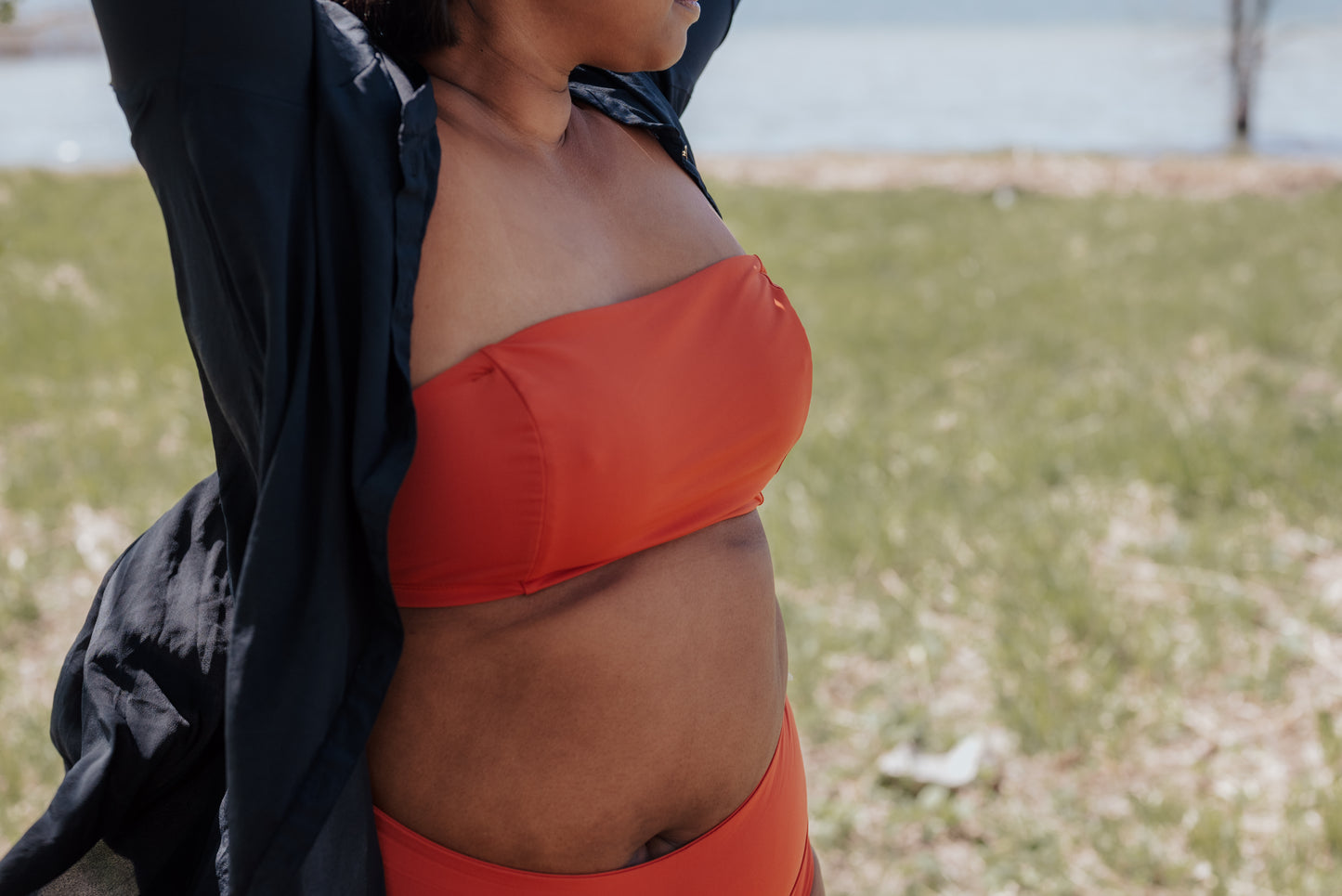 Rose-Collection-swimwear-maillot-haut-claudia-tissus-ecologique-fait-montreal-local-ethique-eco-responsable-quebec
