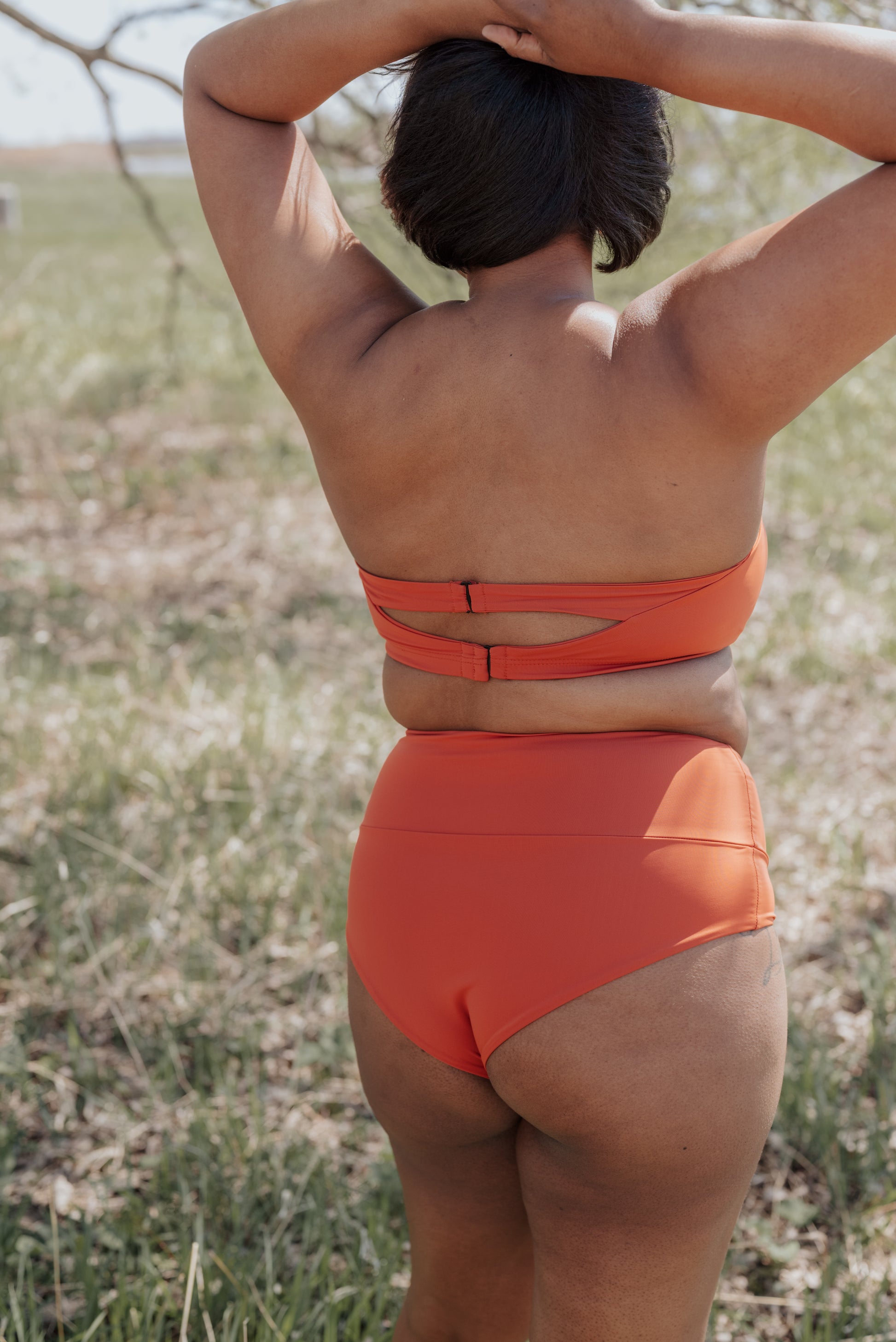Rose-Collection-swimwear-maillot-haut-claudia-tissus-ecologique-fait-montreal-local-ethique-eco-responsable-quebec